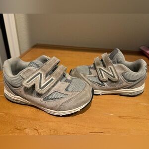 New Balance Toddler's 888v2 Hook & Loop in Grey Size 8 XW Toddler